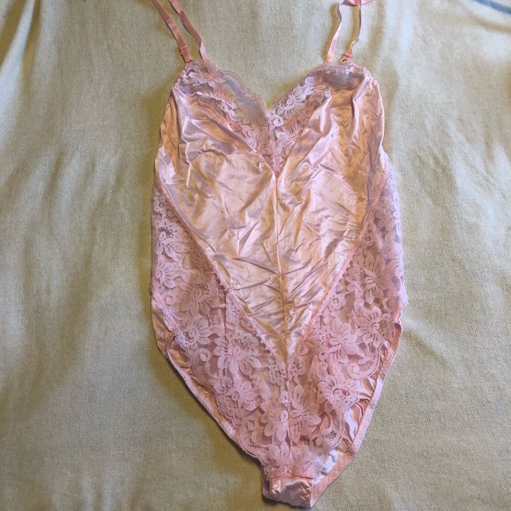 Vintage Voguebra pink teddy/bodysuit size 36